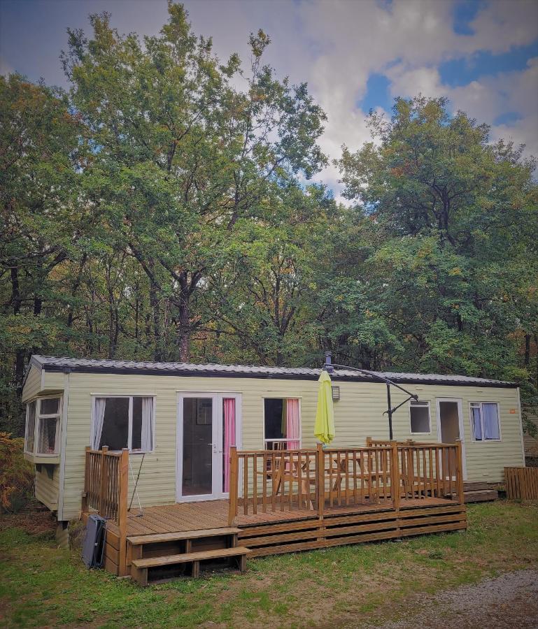 Camping Bois De St Hilaire Chalandray Exterior photo