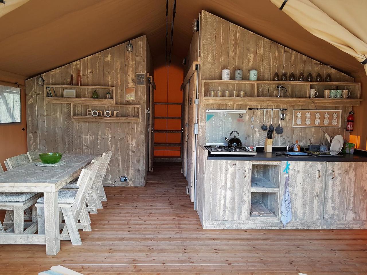 Camping Bois De St Hilaire Chalandray Exterior photo